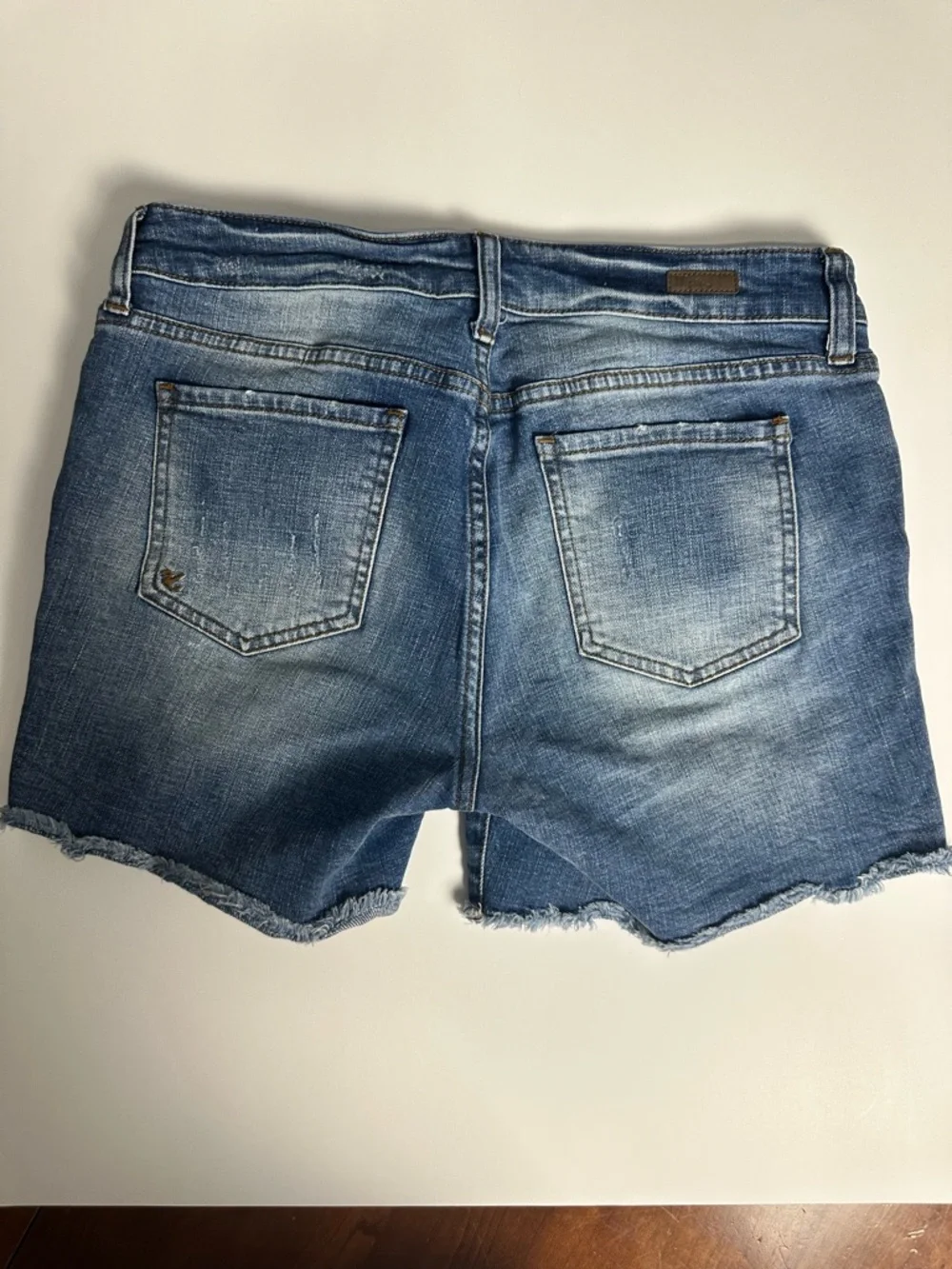 Kut from the Kloth Medium Blue Distressed Cutoff Denim Shorts 8 - Picture 6 of 8